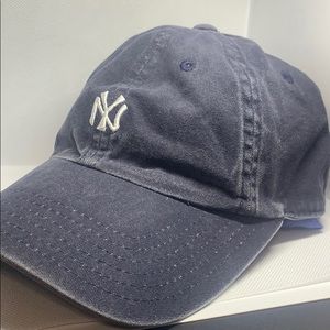 New York Yankees hat